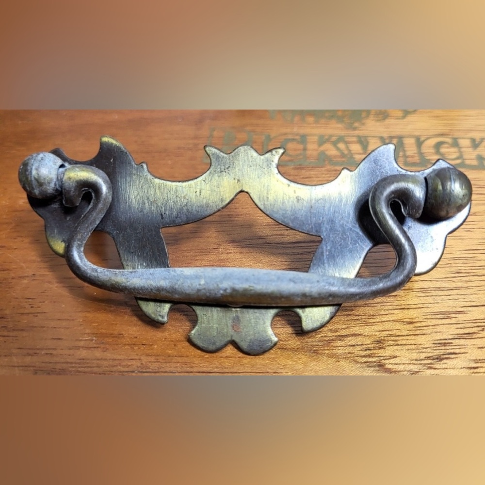 Vintage Set of Three Cutout Batwing Drop Bail
Dresser Drawer Pulls